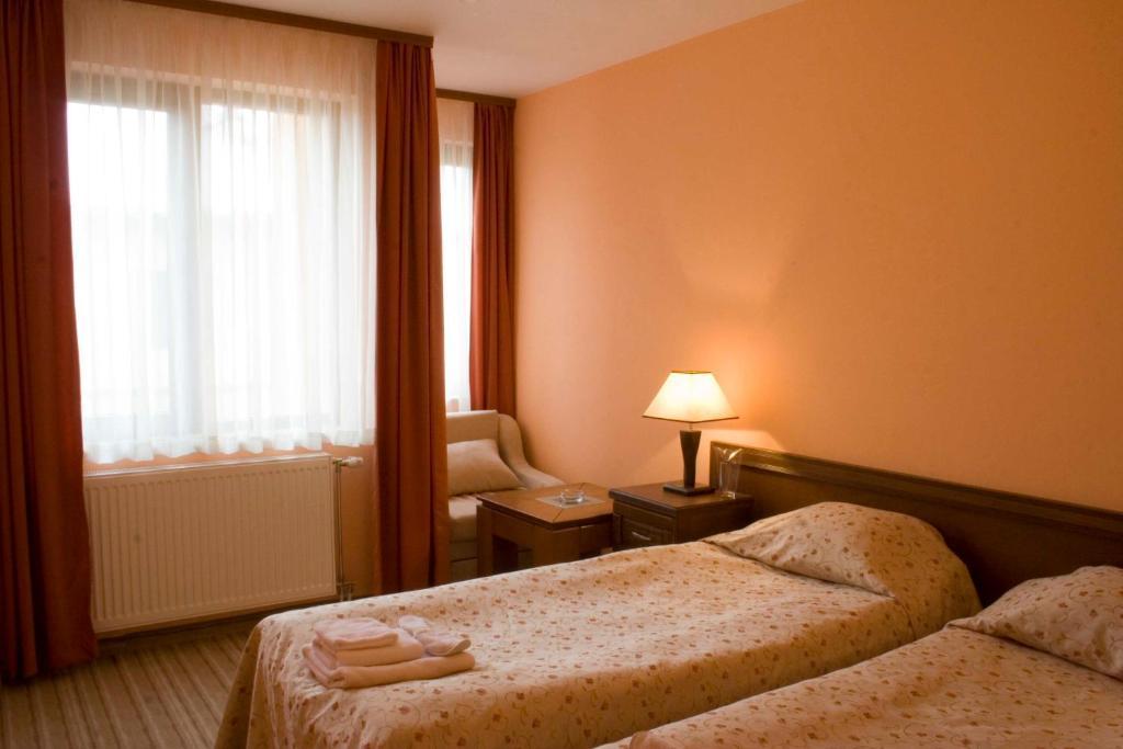 Family Hotel Zora Razlog Phòng bức ảnh