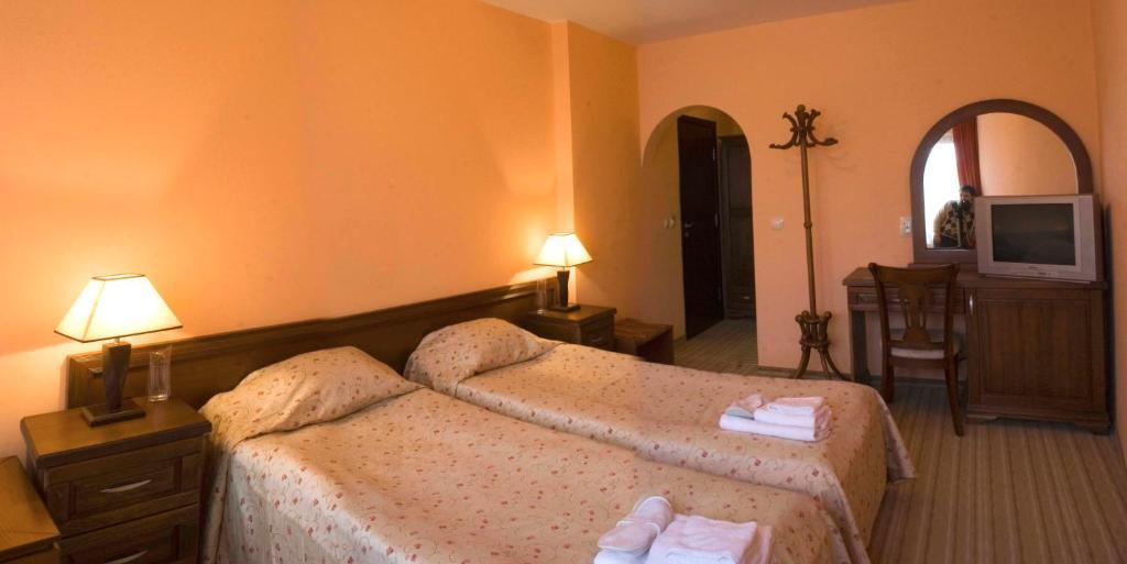 Family Hotel Zora Razlog Phòng bức ảnh