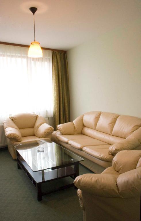 Family Hotel Zora Razlog Phòng bức ảnh